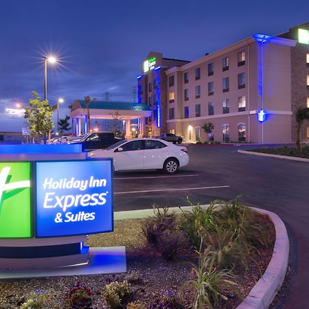 Holiday Inn Express & Suites Bakersfield Airport By Ihg Eksteriør bilde