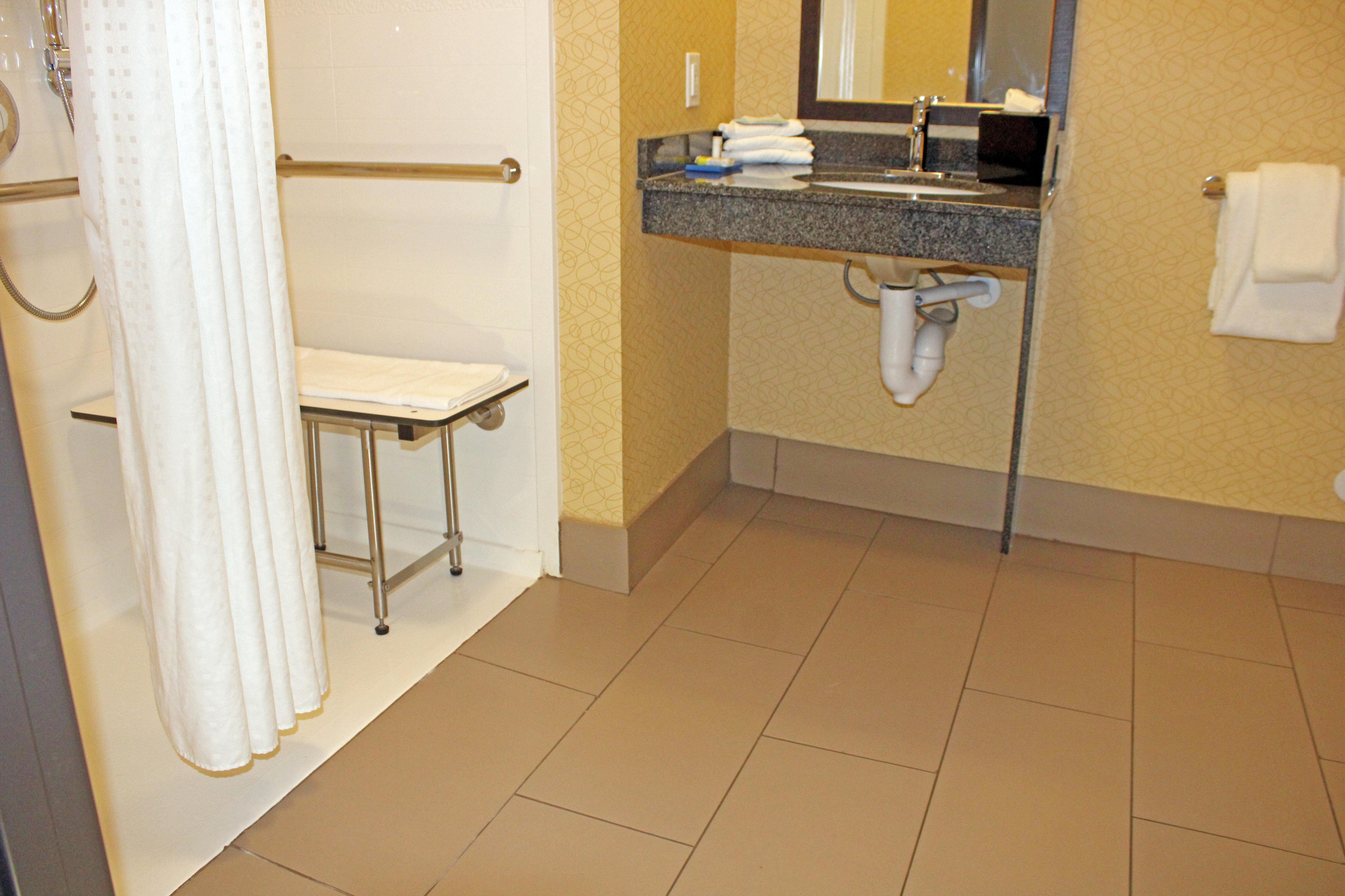Holiday Inn Express & Suites Bakersfield Airport By Ihg Eksteriør bilde