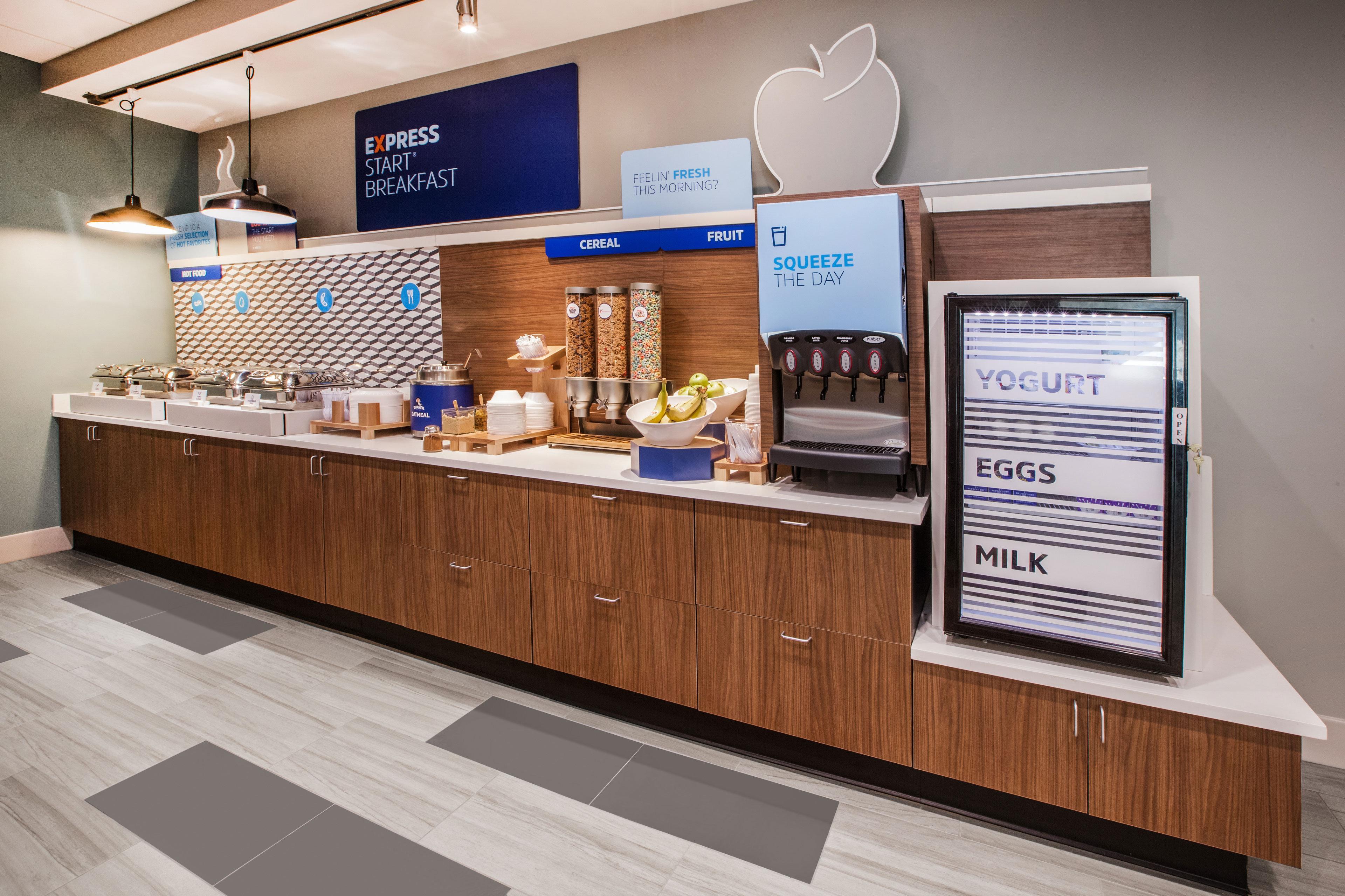 Holiday Inn Express & Suites Bakersfield Airport By Ihg Eksteriør bilde
