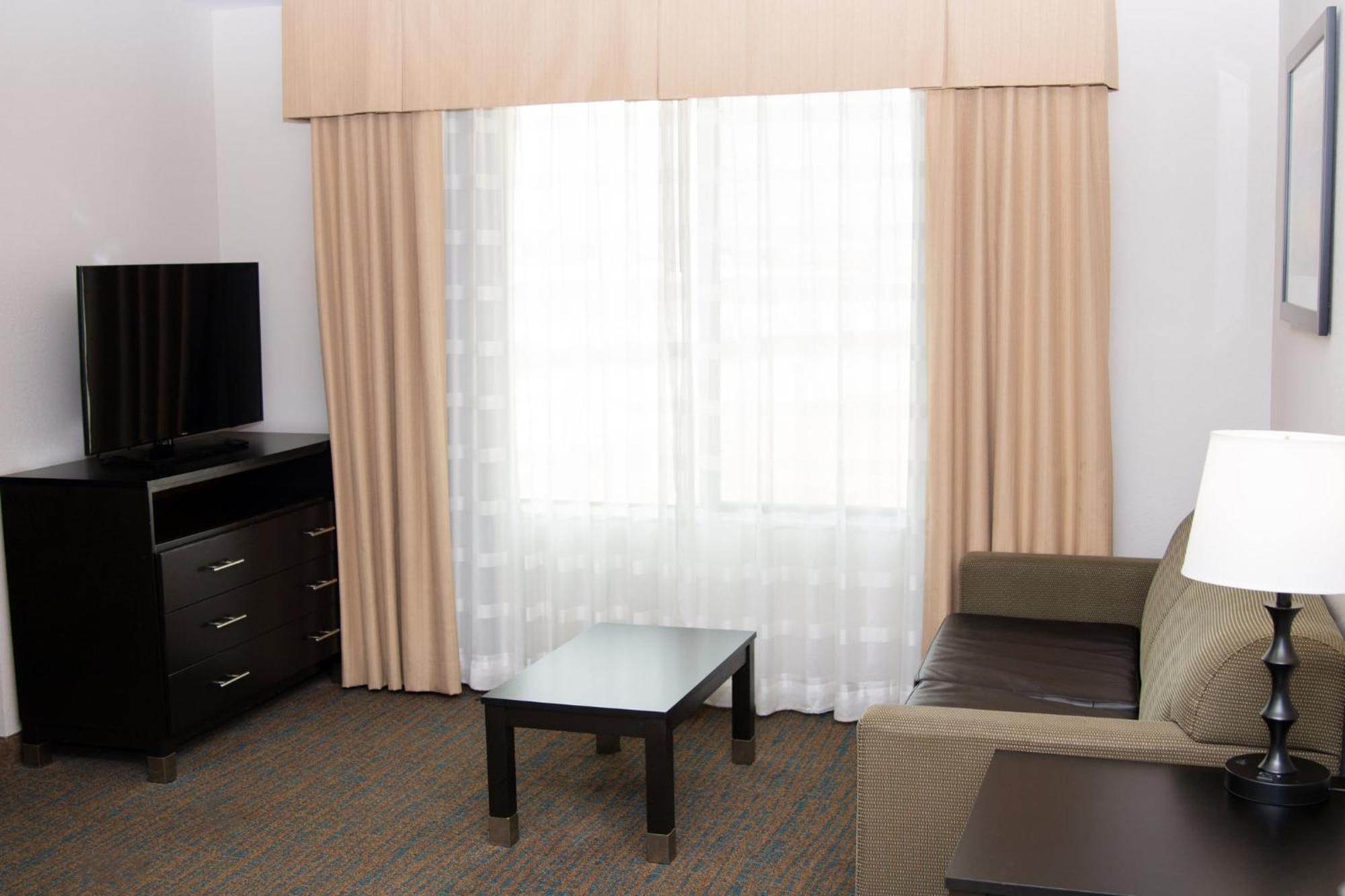 Holiday Inn Express & Suites Bakersfield Airport By Ihg Eksteriør bilde