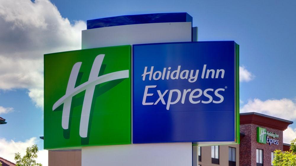 Holiday Inn Express & Suites Bakersfield Airport By Ihg Eksteriør bilde