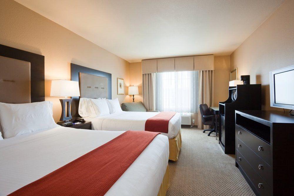 Holiday Inn Express & Suites Bakersfield Airport By Ihg Eksteriør bilde