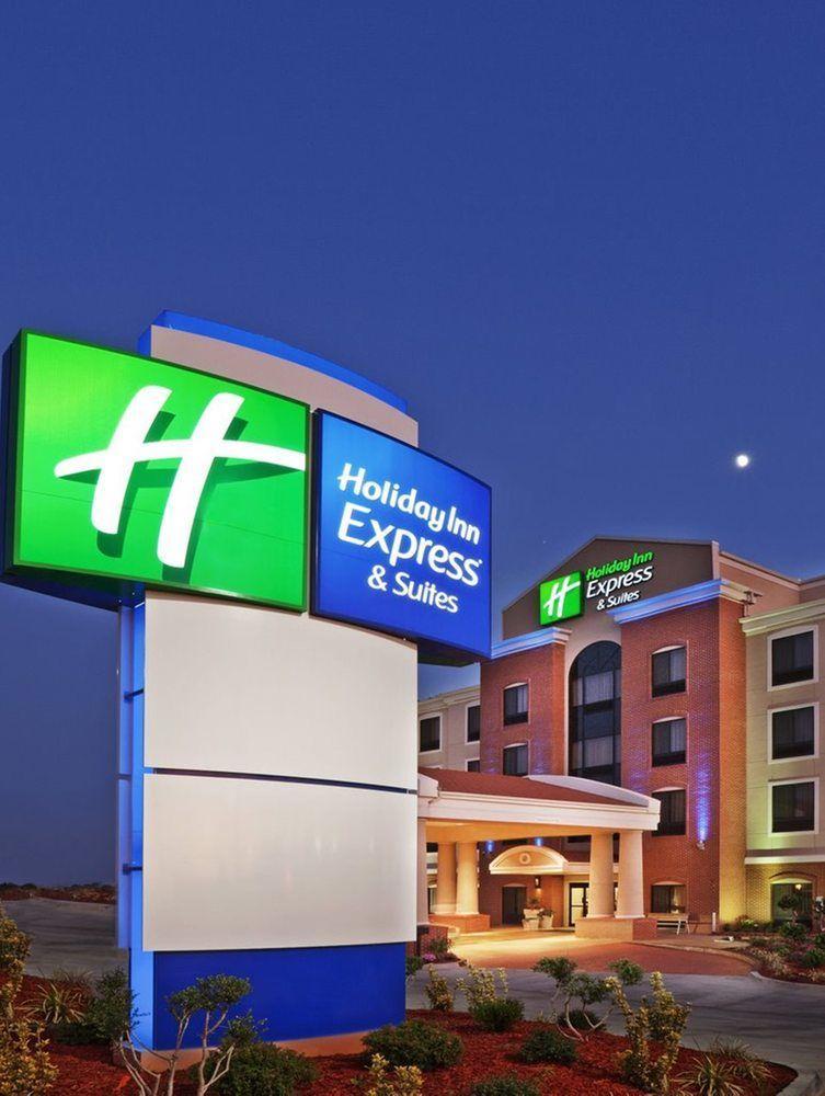 Holiday Inn Express & Suites Bakersfield Airport By Ihg Eksteriør bilde
